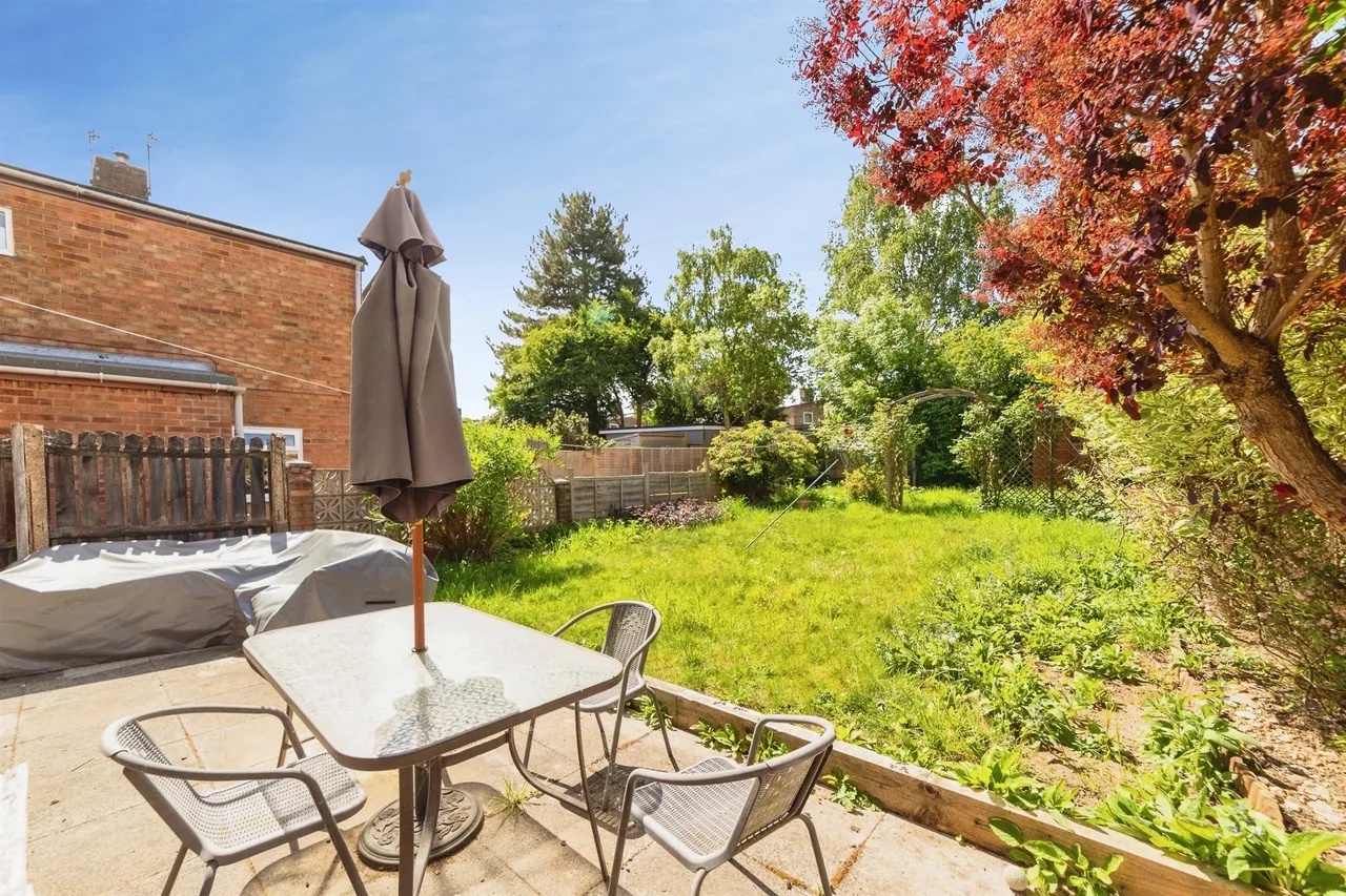Cloverfield, Welwyn Garden City, photo 12