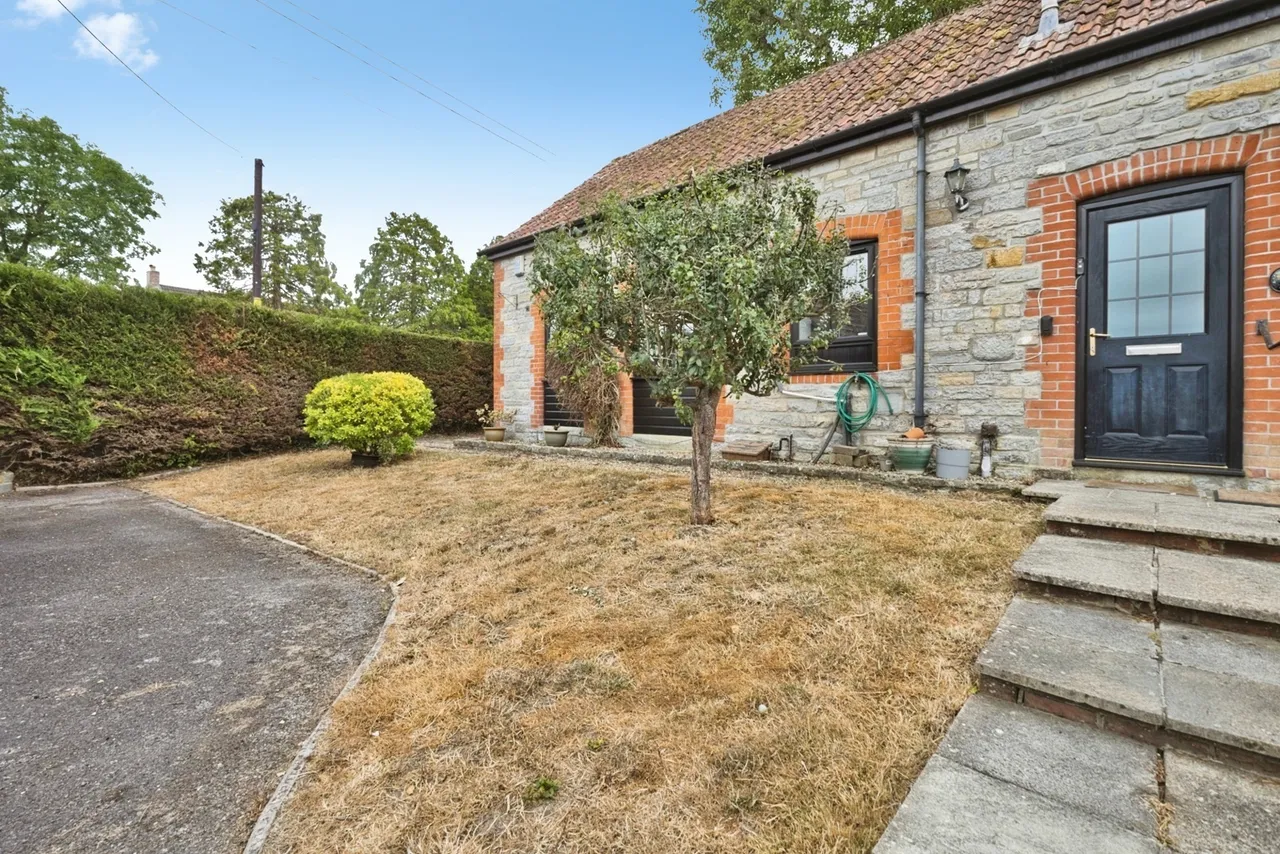 Templars Court, Long Load, TA10, photo 9