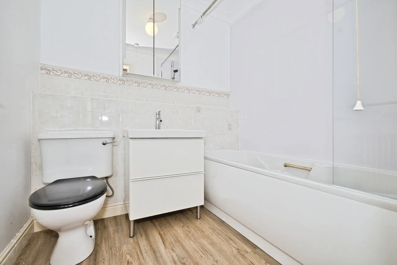 Templars Court, Long Load, TA10, photo 17