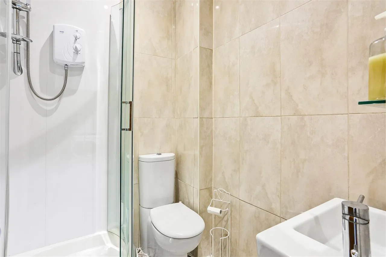 Sherwood Park Road, Sutton, SM1 2SG, photo 31
