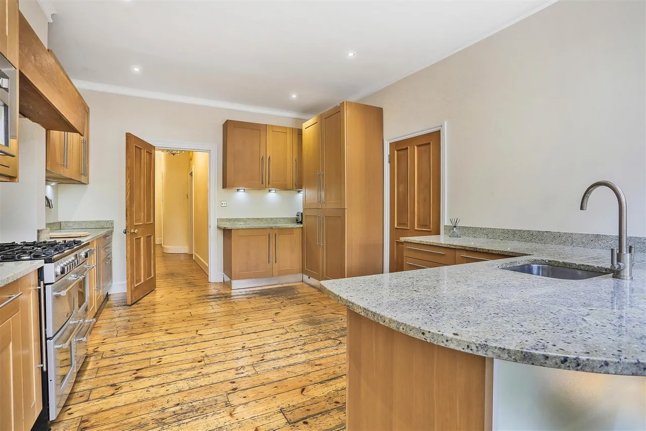 Sherwood Park Road, Sutton, SM1 2SG, photo 9