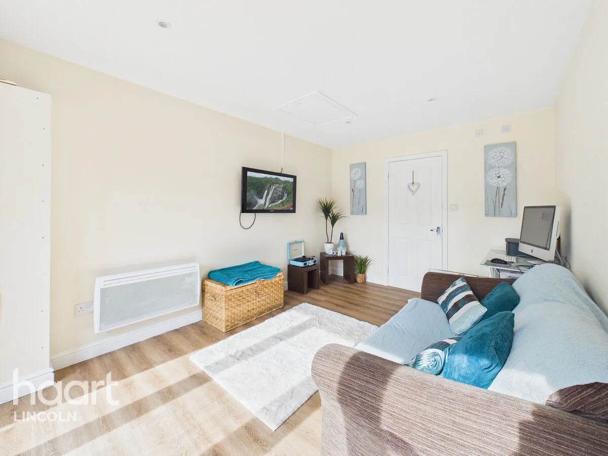 Boundary Lane, South Hykeham, LN6, photo 9