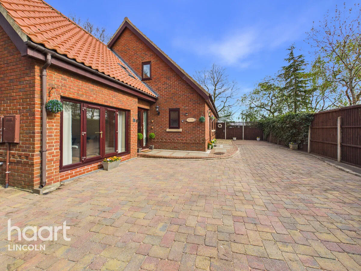Boundary Lane, South Hykeham, LN6, photo 31