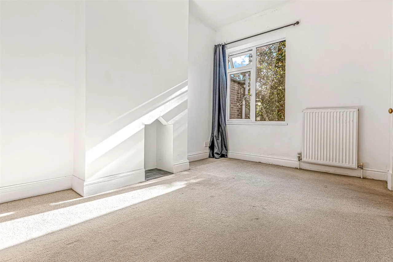 Knighton Fields Road East, Knighton Fields, LE2, photo 16
