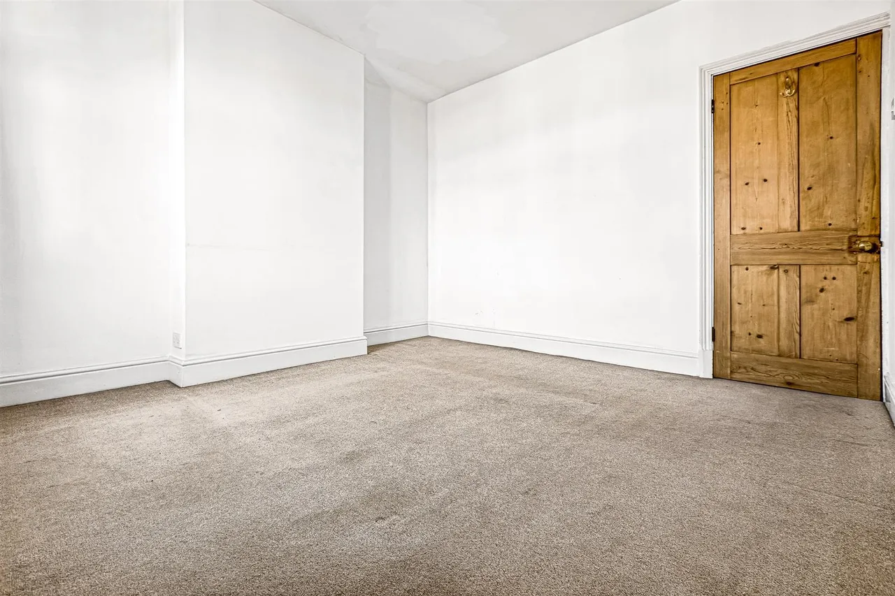 Knighton Fields Road East, Knighton Fields, LE2, photo 15