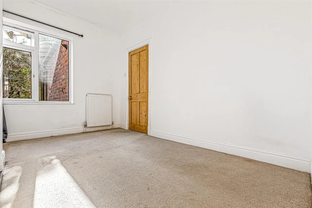 Knighton Fields Road East, Knighton Fields, LE2, photo 18
