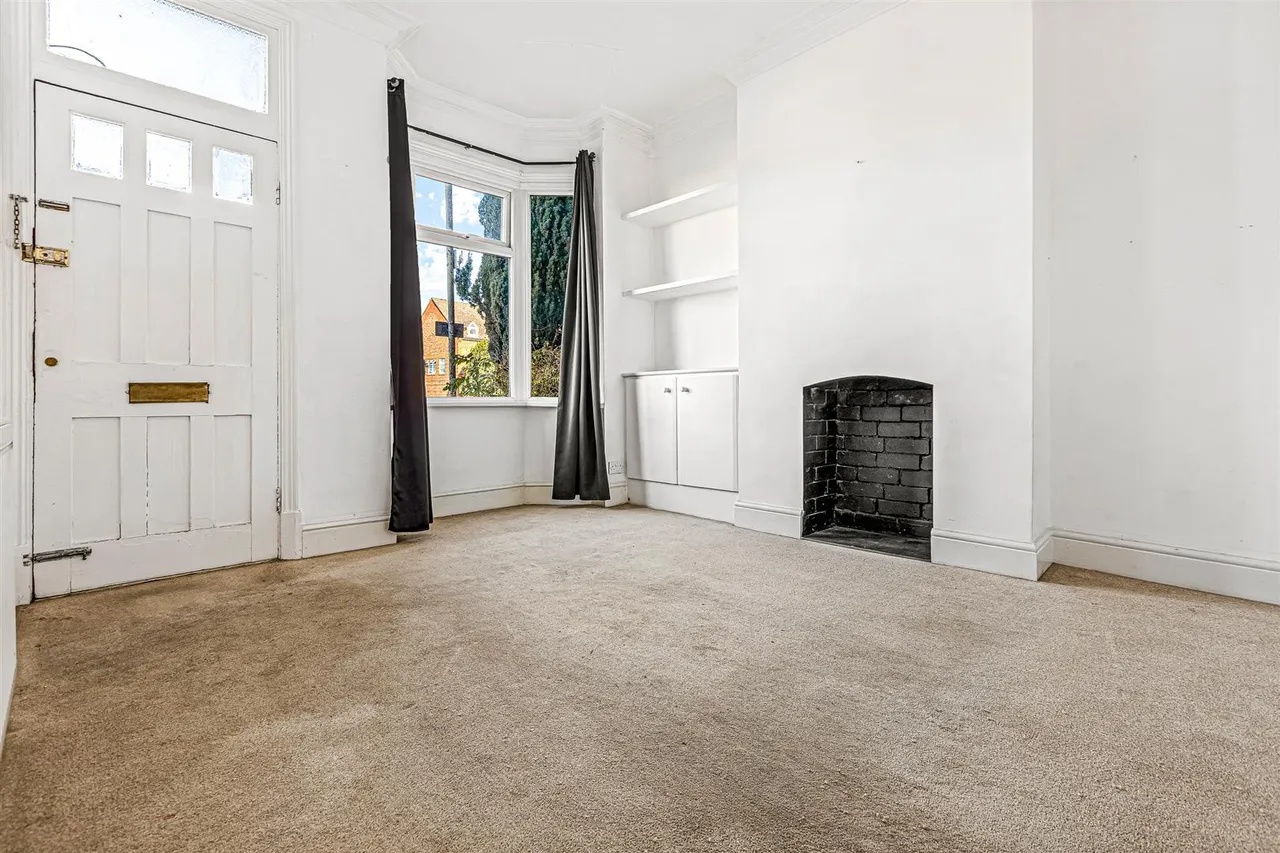 Knighton Fields Road East, Knighton Fields, LE2, photo 5