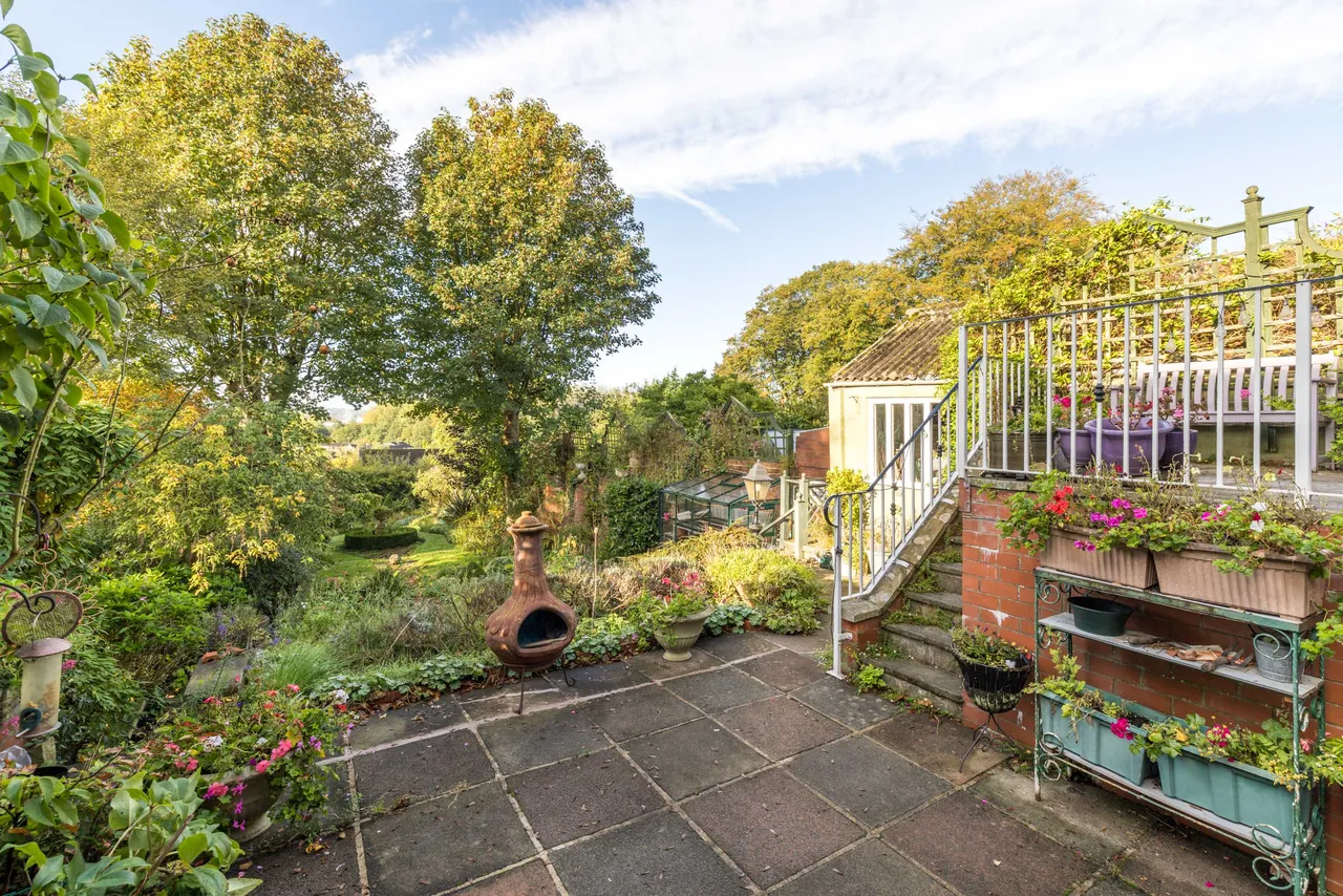 Wigan Lane, Whitley, WN1, photo 18