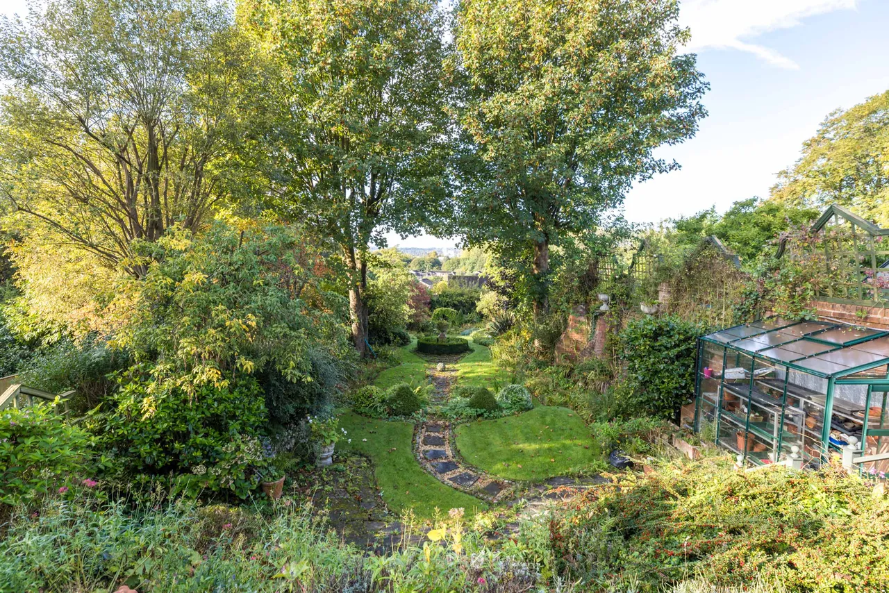 Wigan Lane, Whitley, WN1, photo 19
