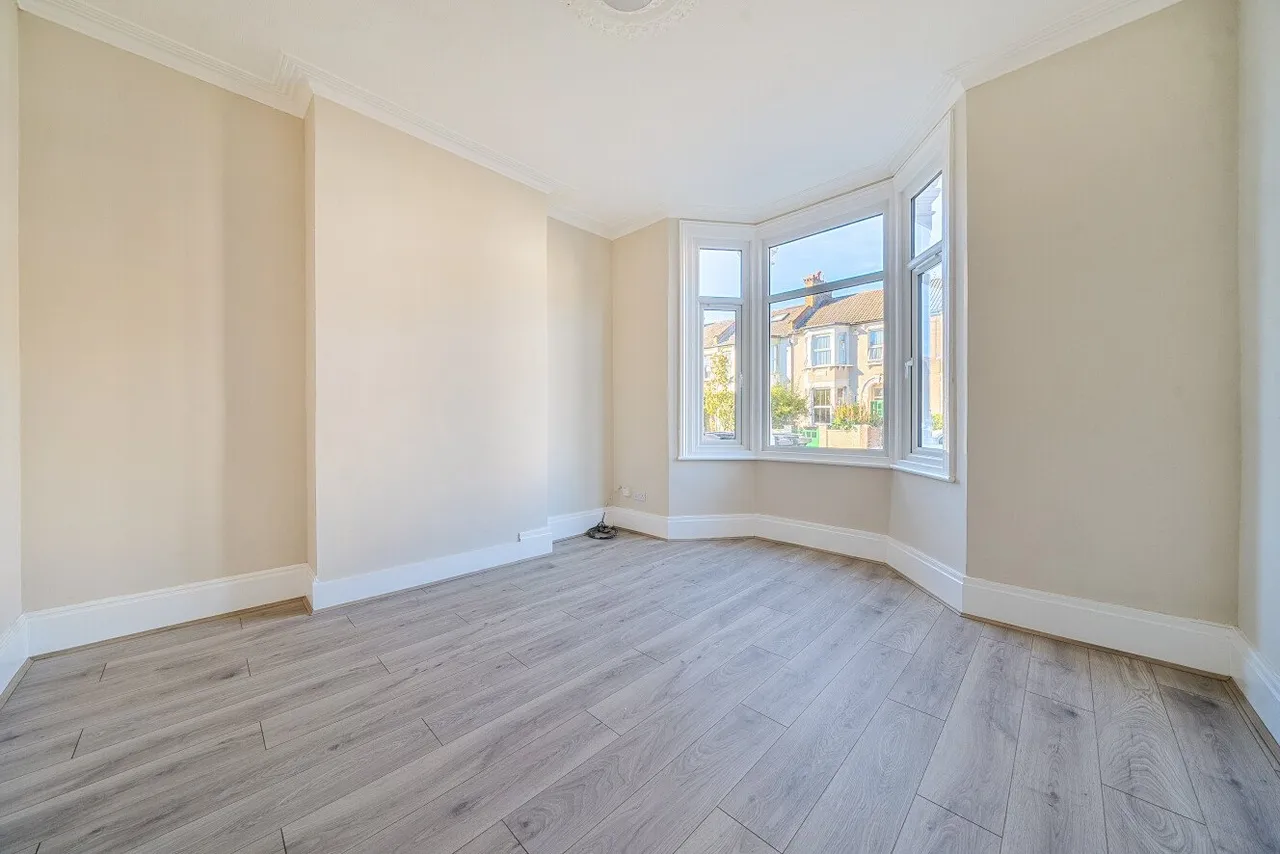 Honley Road, London, SE6, photo 6