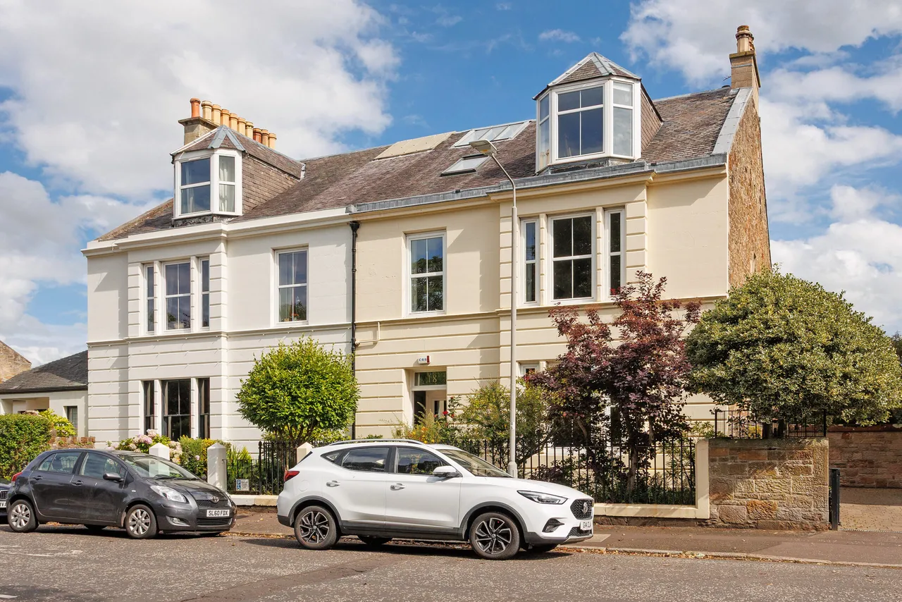 7 bed house for sale — 18 Midton Road, Ayr, KA7 2SF
