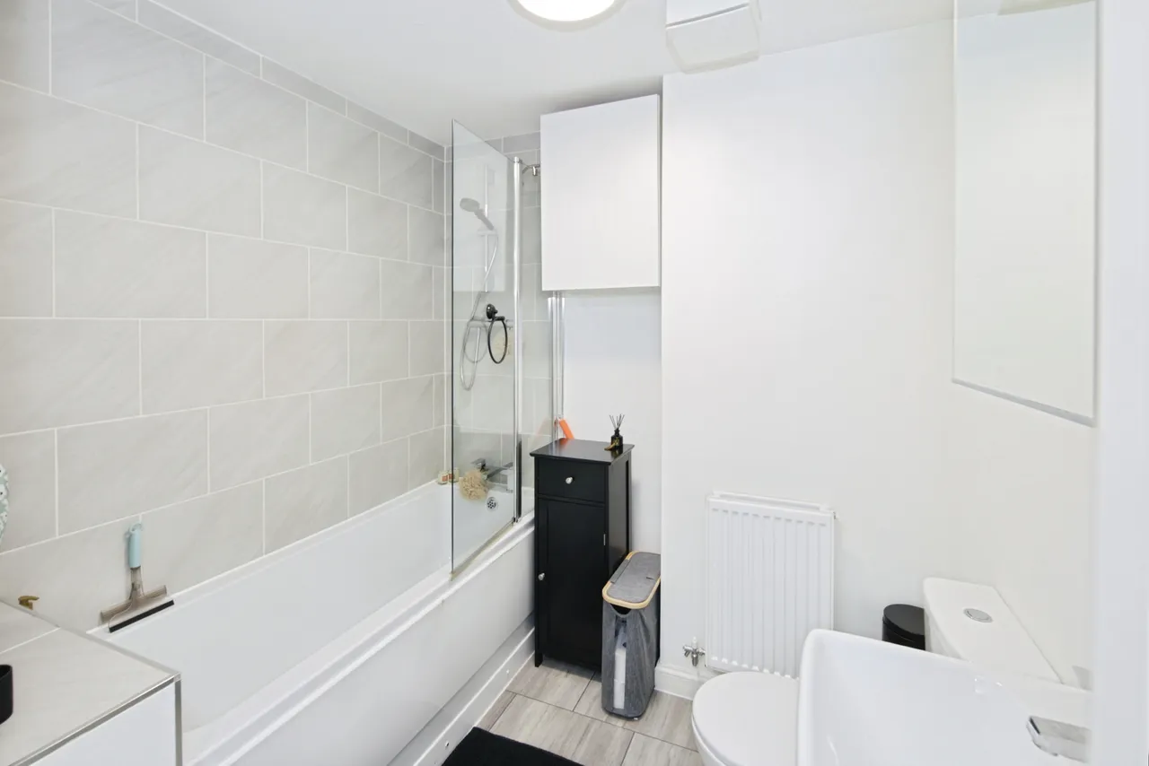 Damselfly Court, Nuneaton, photo 12