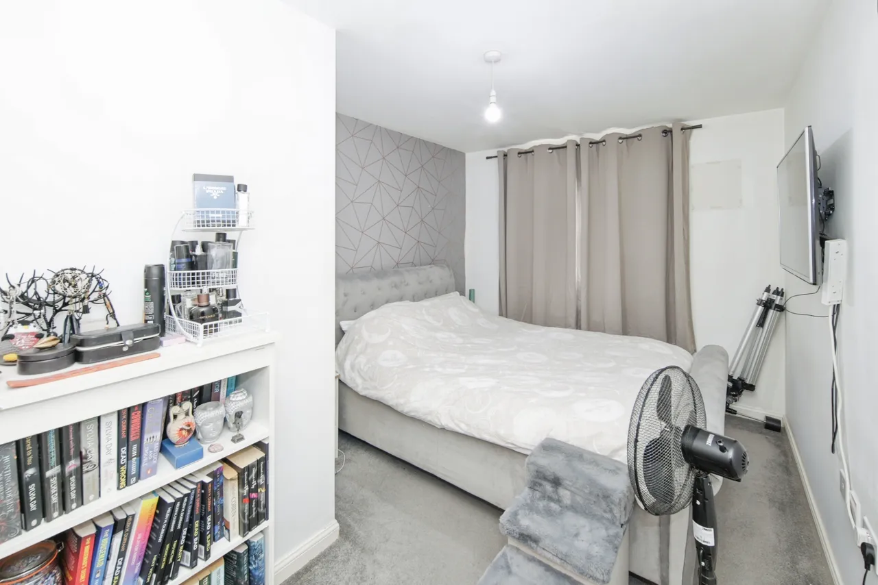 Damselfly Court, Nuneaton, photo 11