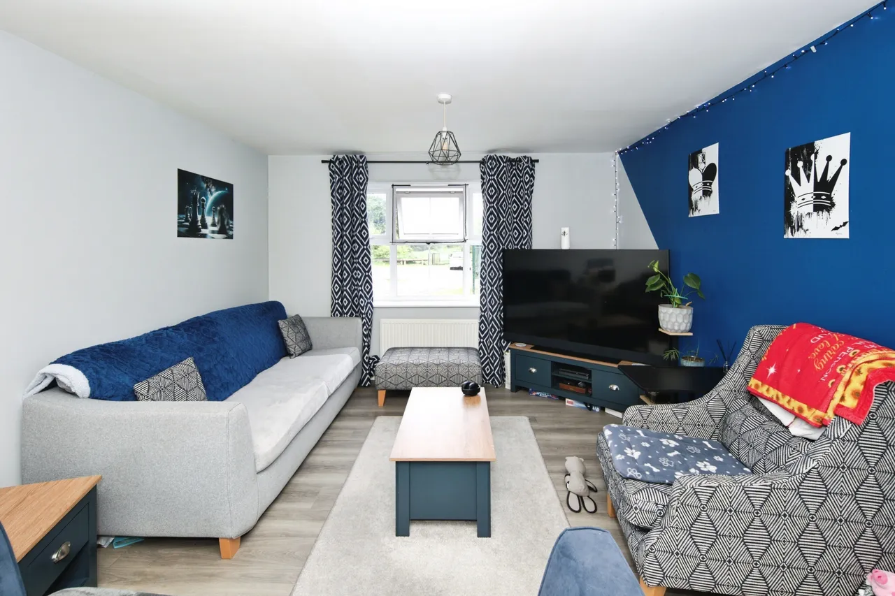 Damselfly Court, Nuneaton, photo 3