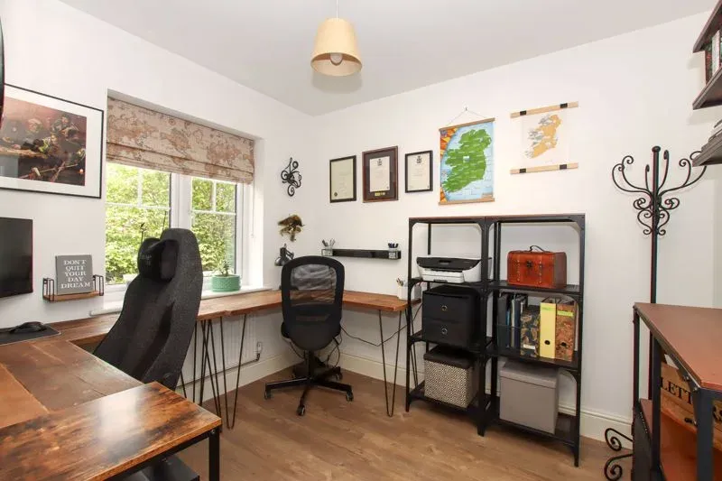 Hewgal Way, Aston Clinton, Buckinghamshire, HP22 5NP, photo 6