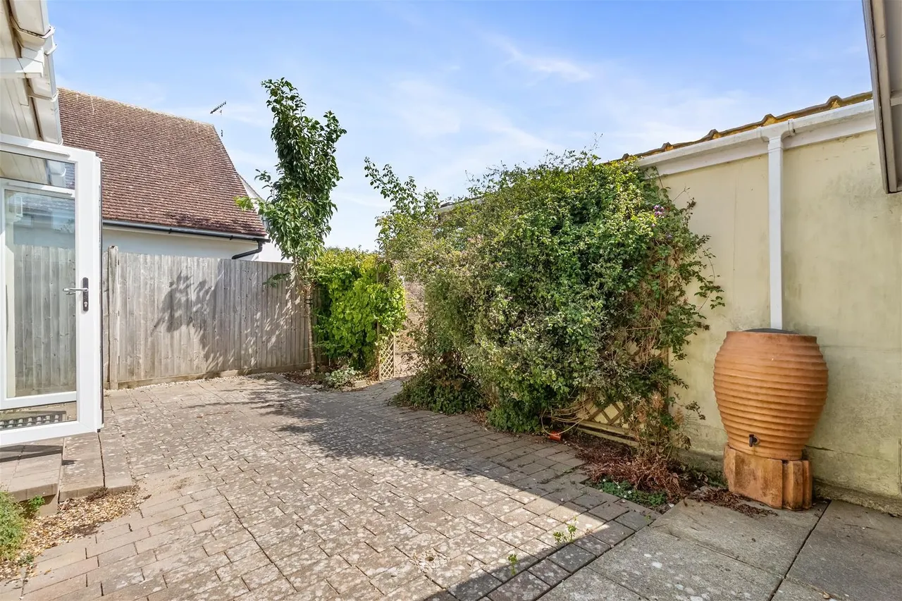 Beehive Lane, Ferring, Ferring Worthing, photo 17