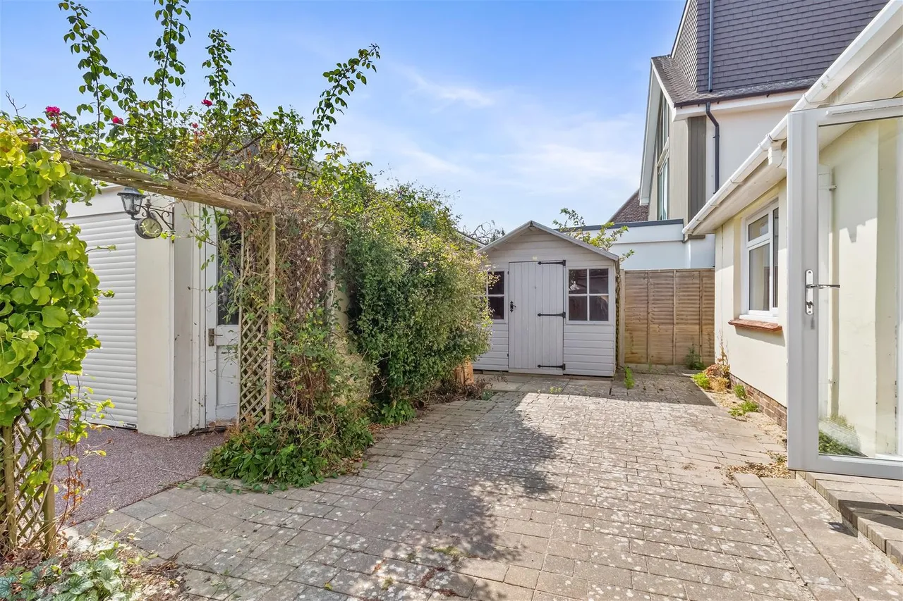 Beehive Lane, Ferring, Ferring Worthing, photo 7