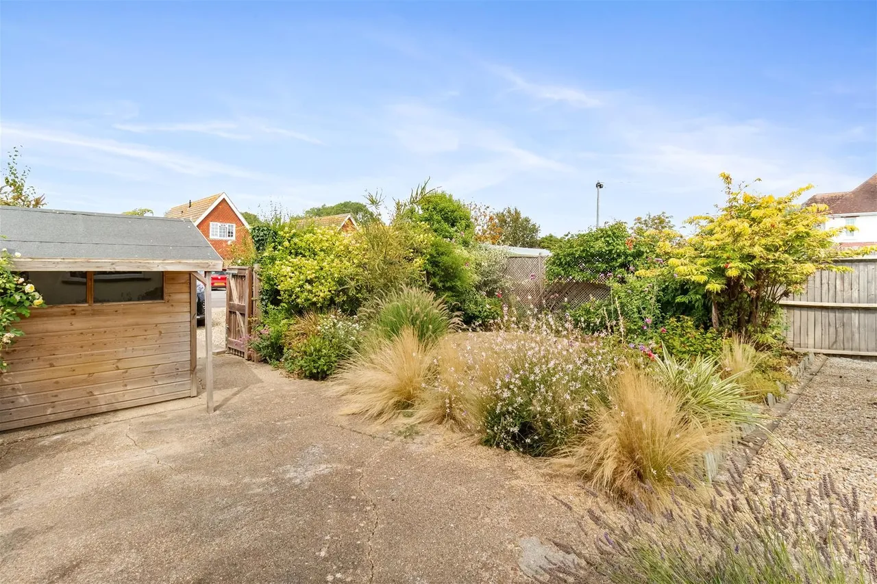 Beehive Lane, Ferring, Ferring Worthing, photo 13