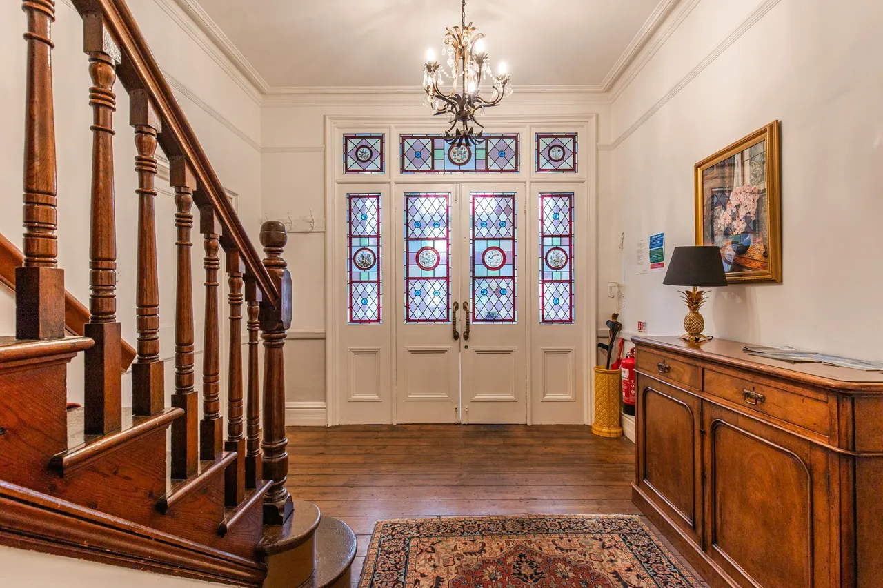 Grand Two Bedroom Apartment in Wells-, photo 2