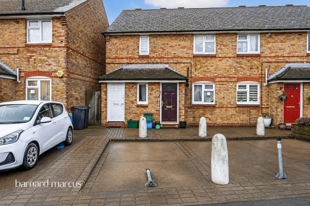1 bed flat for sale — Oval Road, Croydon