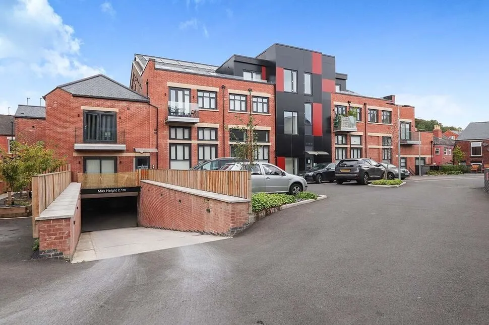 2 bed flat to rent, Rydal Crescent, Sheffield, S8