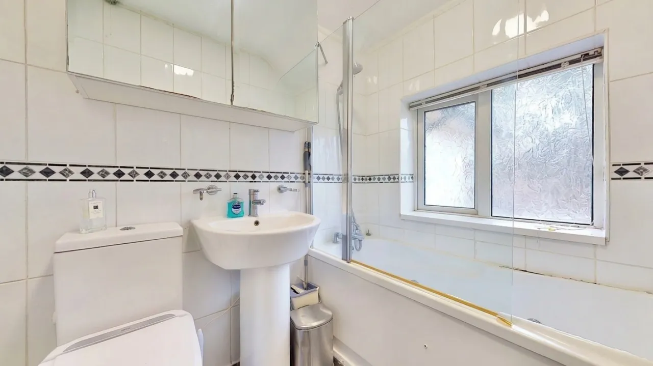 Betham Road, Greenford, UB6, photo 20