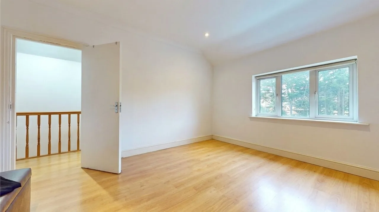 Betham Road, Greenford, UB6, photo 22