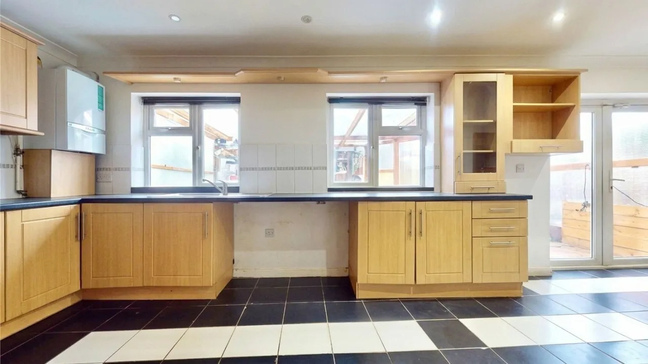 Betham Road, Greenford, UB6, photo 10