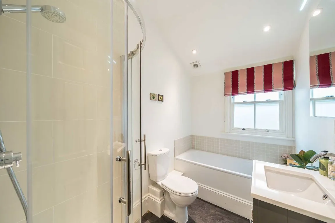Haverhill Road, SW12, photo 6