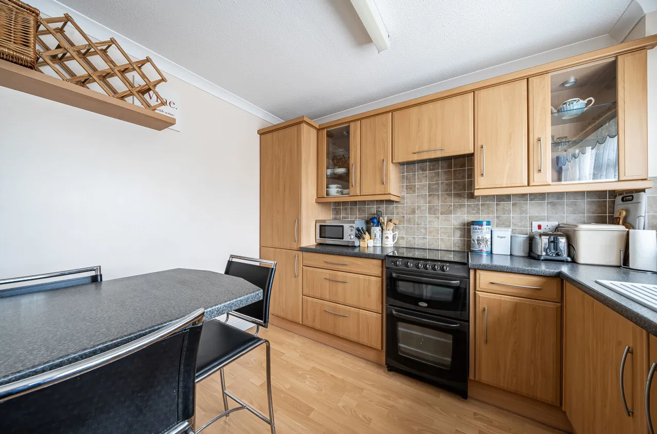 Glen Crescent, Selsey, PO20, photo 5