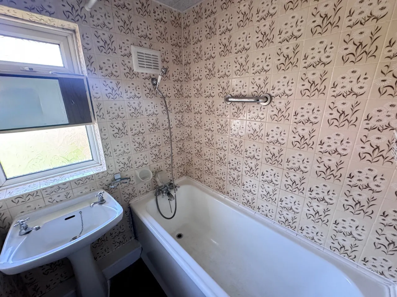 Summerwood Lane, Clifton, NG11, photo 15