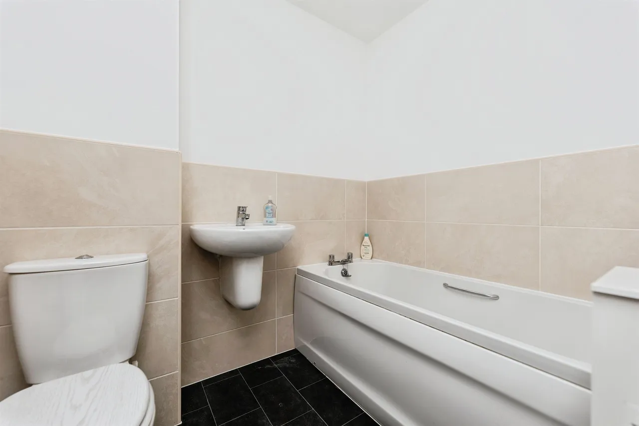 Silkstone Road, Featherstone, Pontefract, photo 10