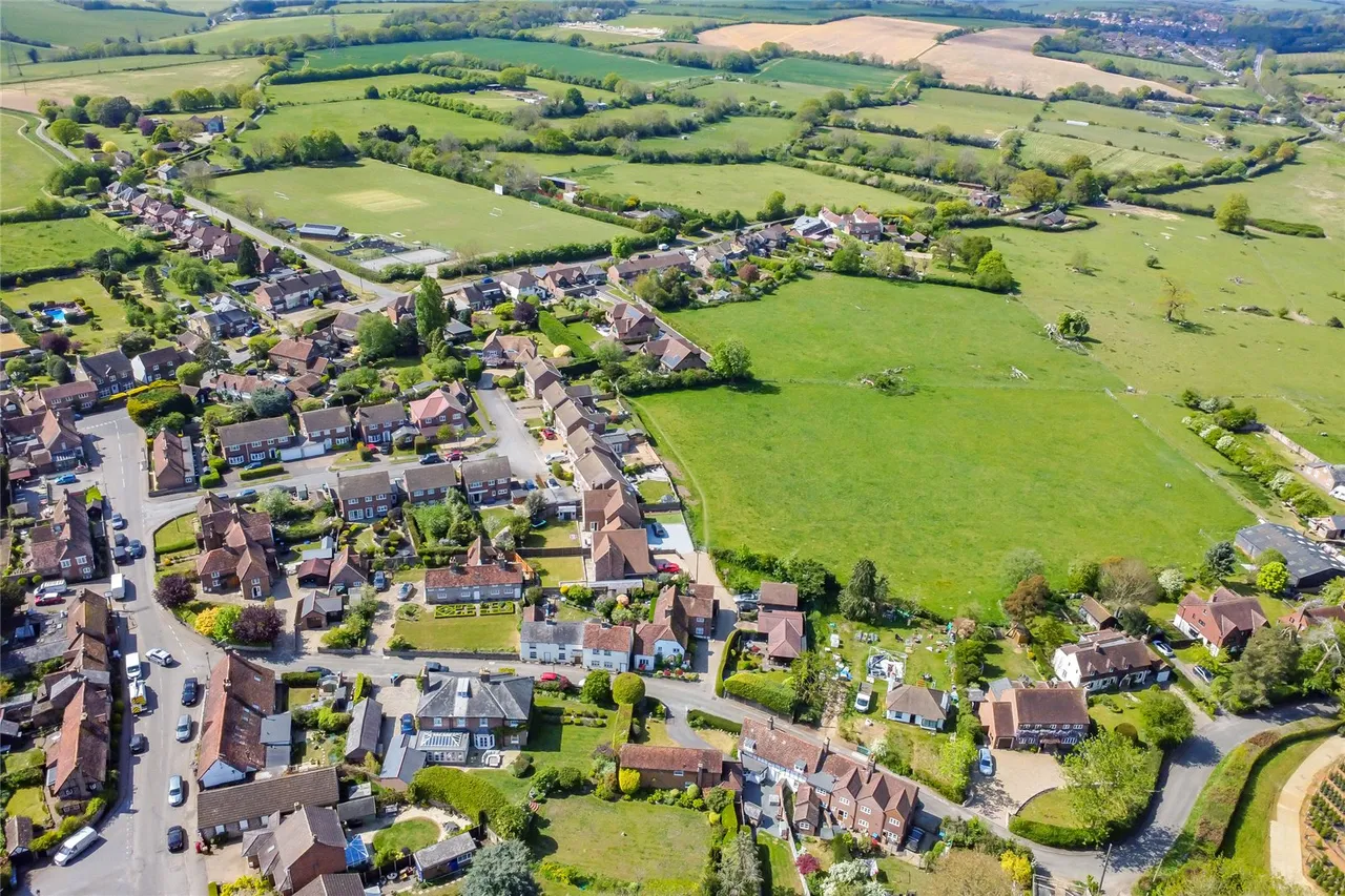 River Hill, Flamstead, Hertfordshire, AL3 8DA, photo 13