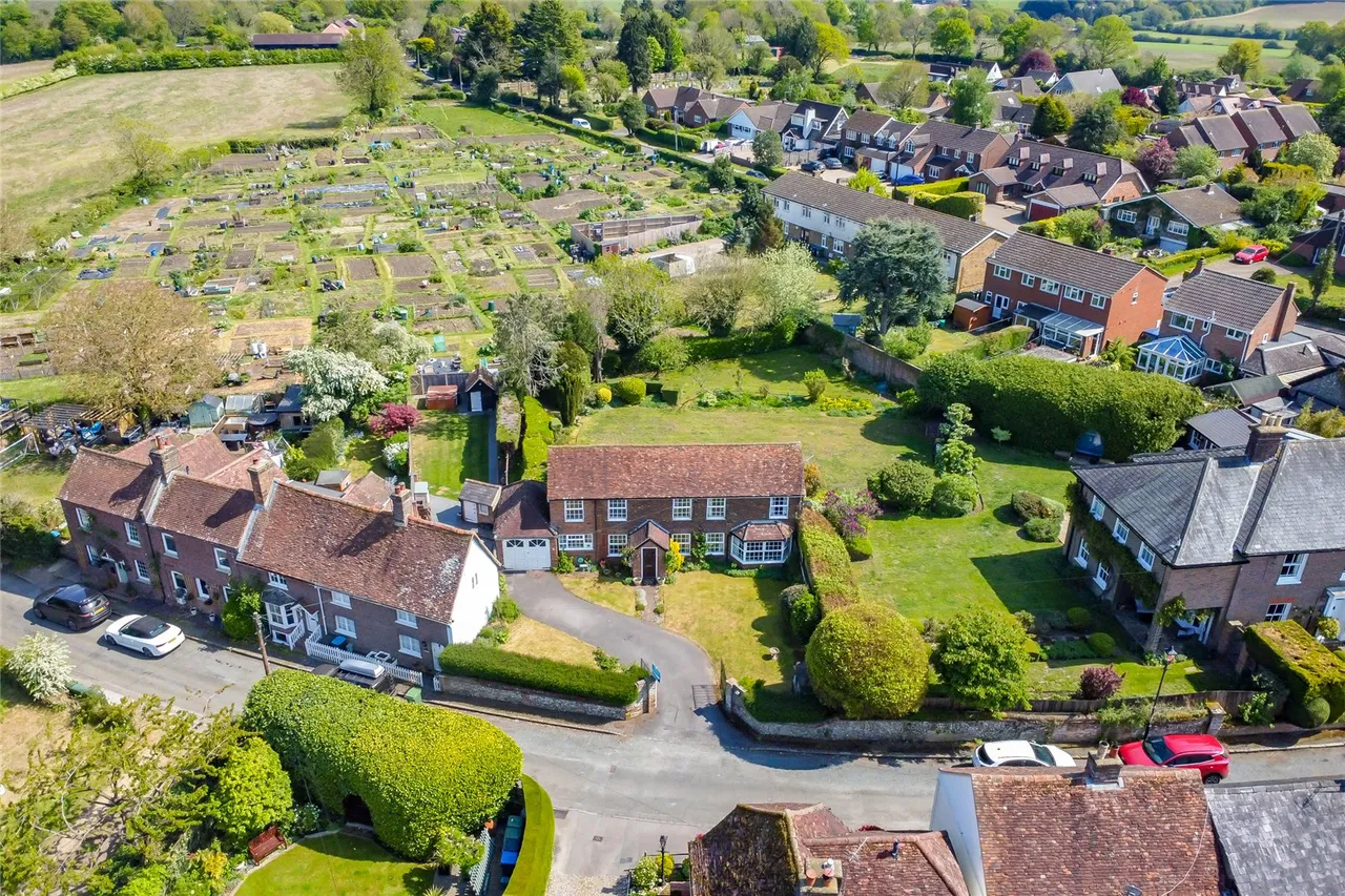 River Hill, Flamstead, Hertfordshire, AL3 8DA, photo 10
