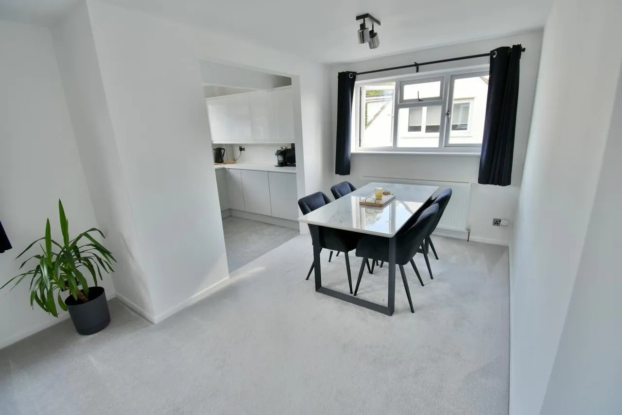 The Pines, BH22, photo 4