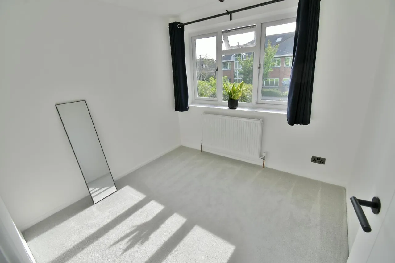 The Pines, BH22, photo 6