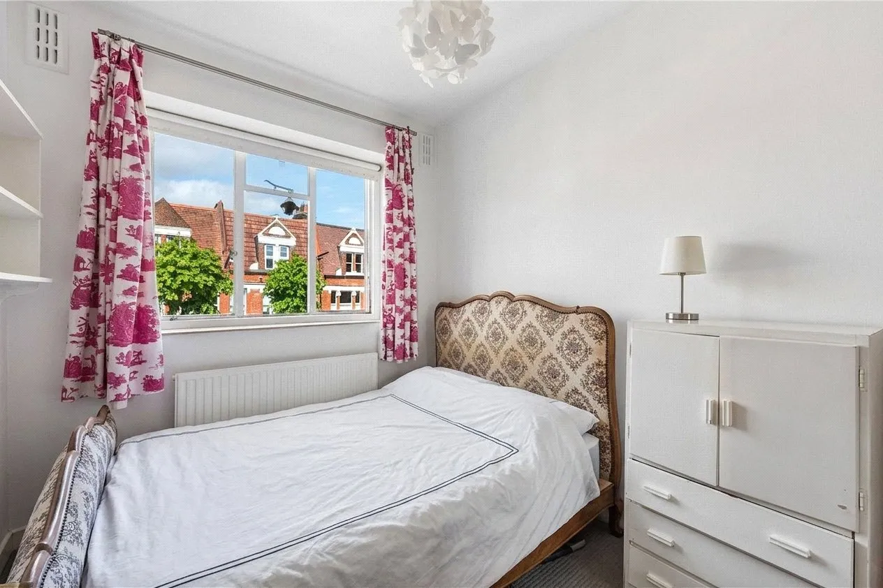 Clissold Crescent, London, N16, photo 7