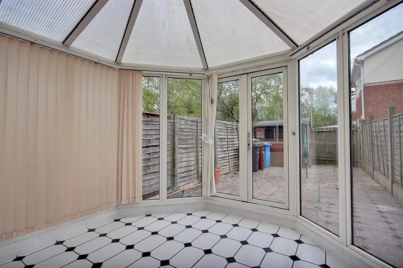 Swallowfield Drive, Hull, photo 6