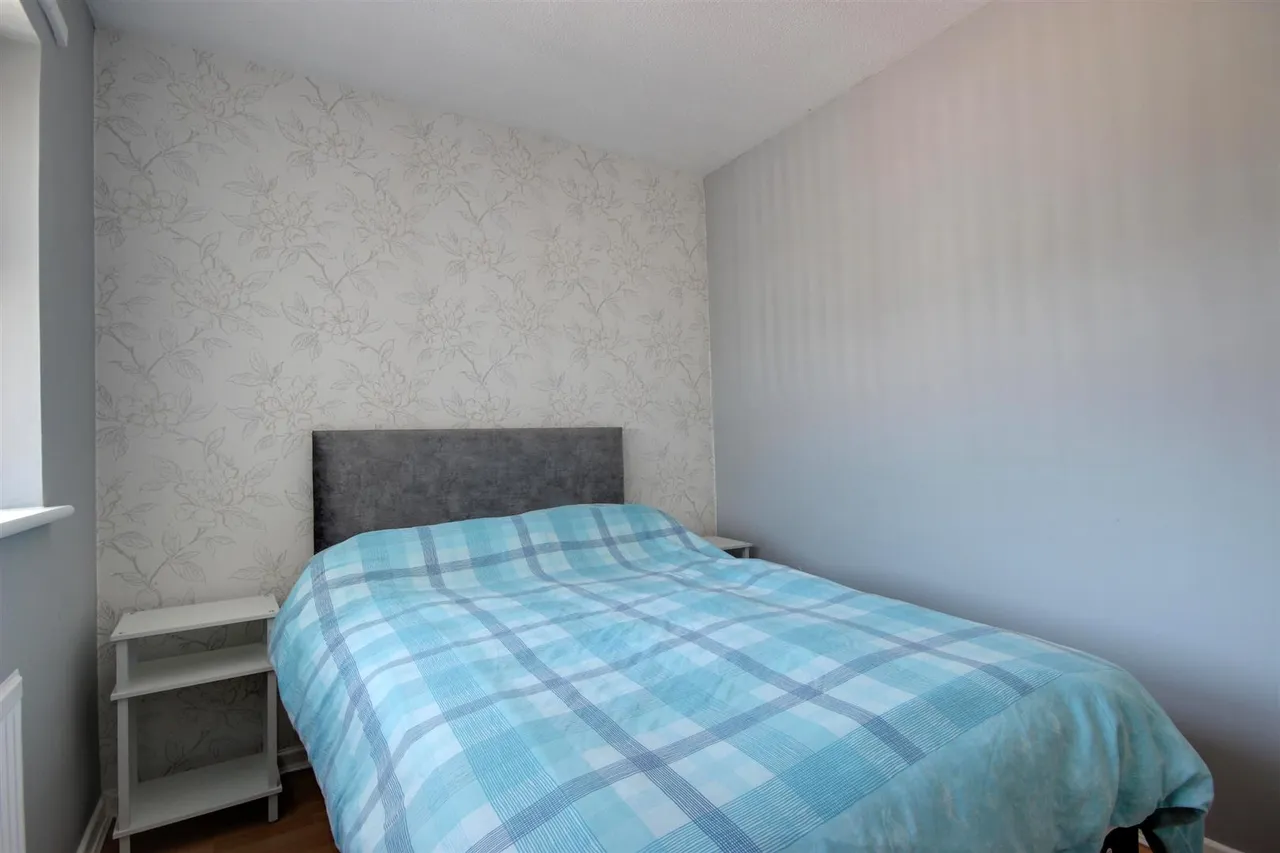 Swallowfield Drive, Hull, photo 11