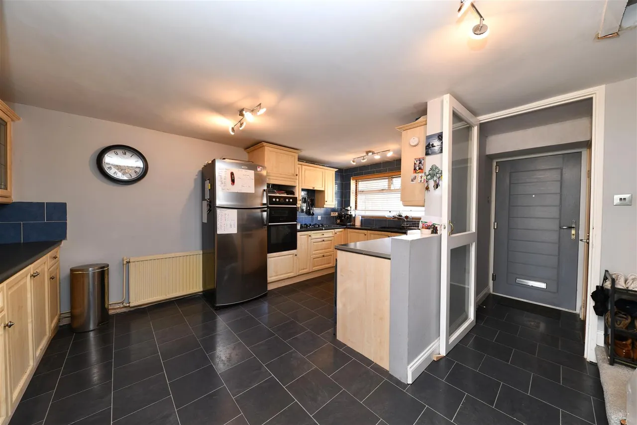Ripon Road, Stevenage, Herts, SG1 4NJ, photo 4