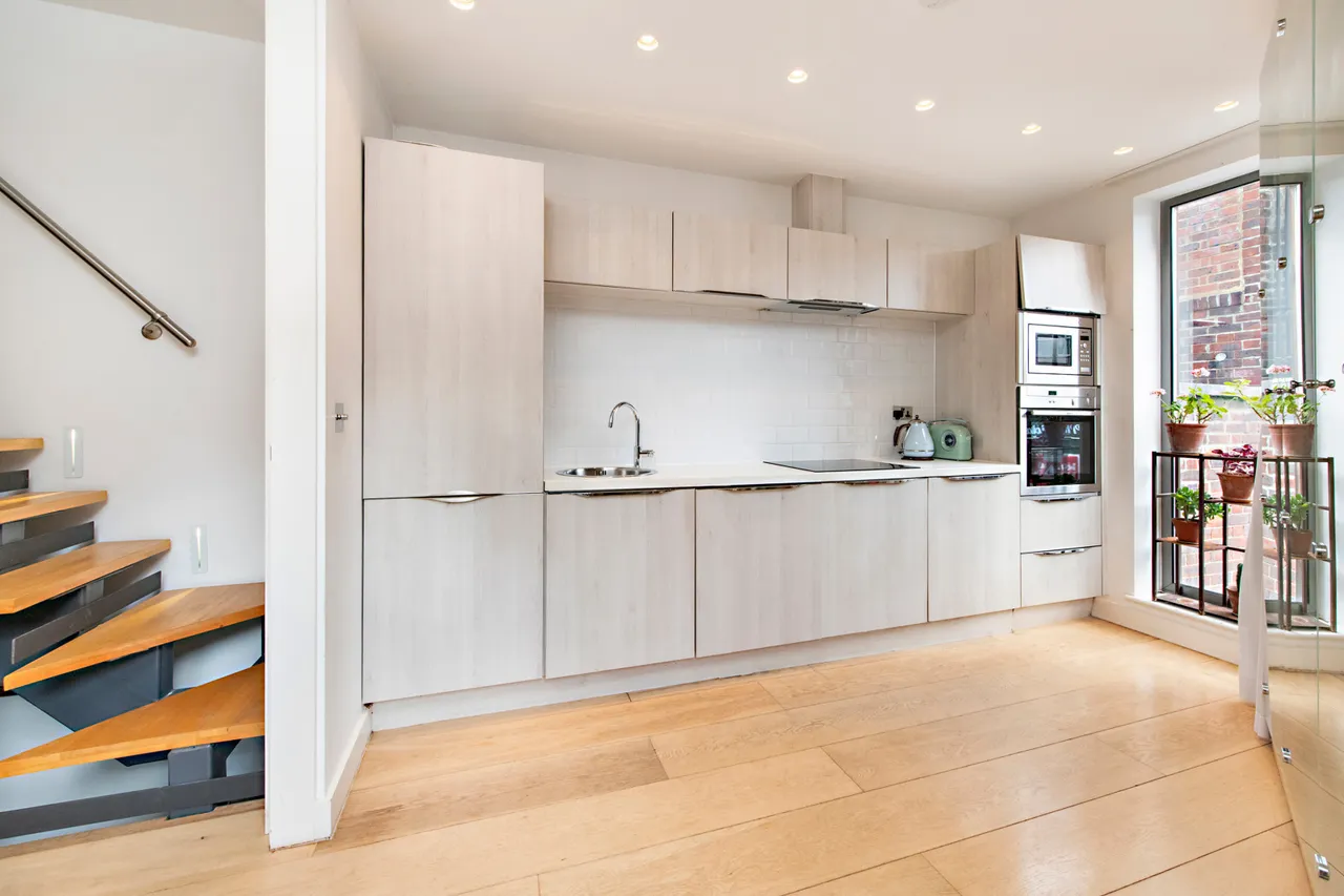 Anglers Lane, Kentish Town, NW5, photo 2
