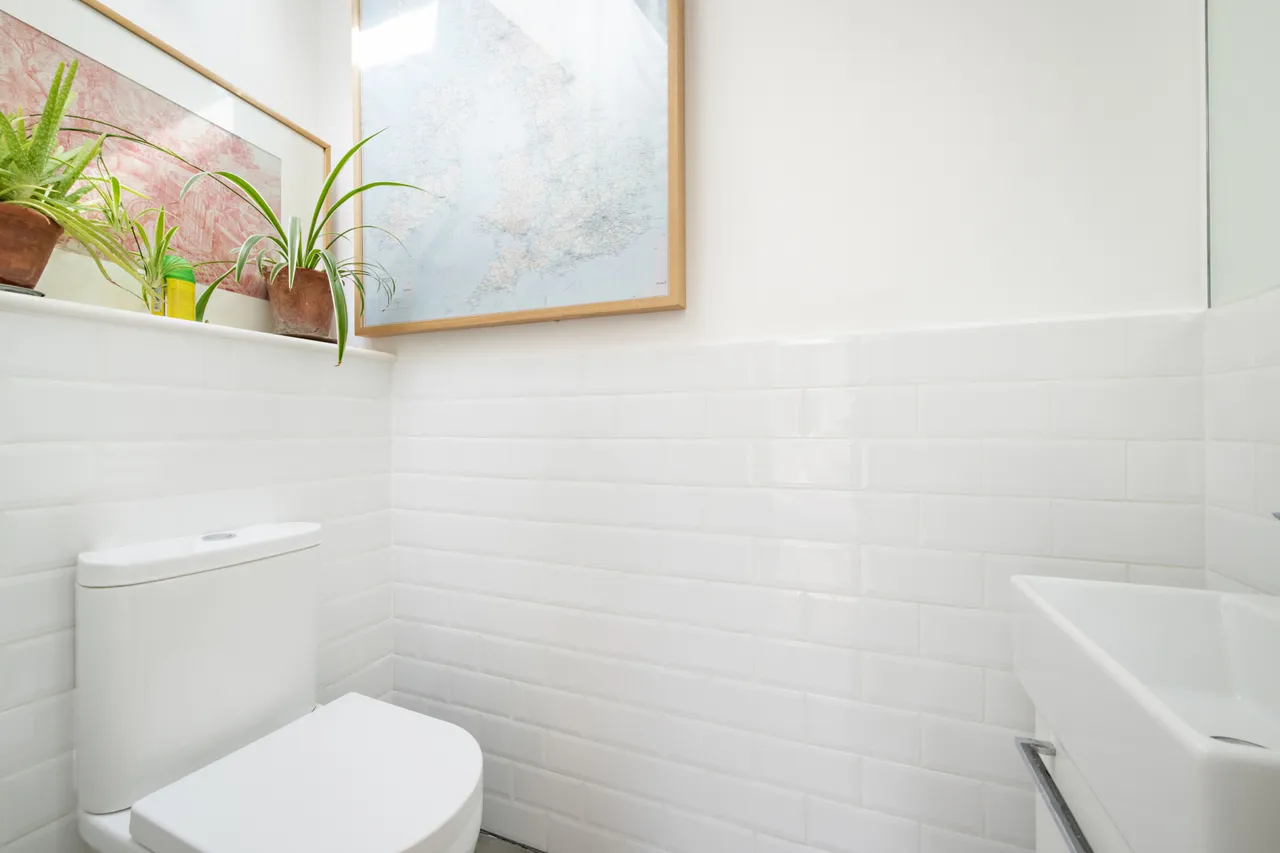 Anglers Lane, Kentish Town, NW5, photo 12