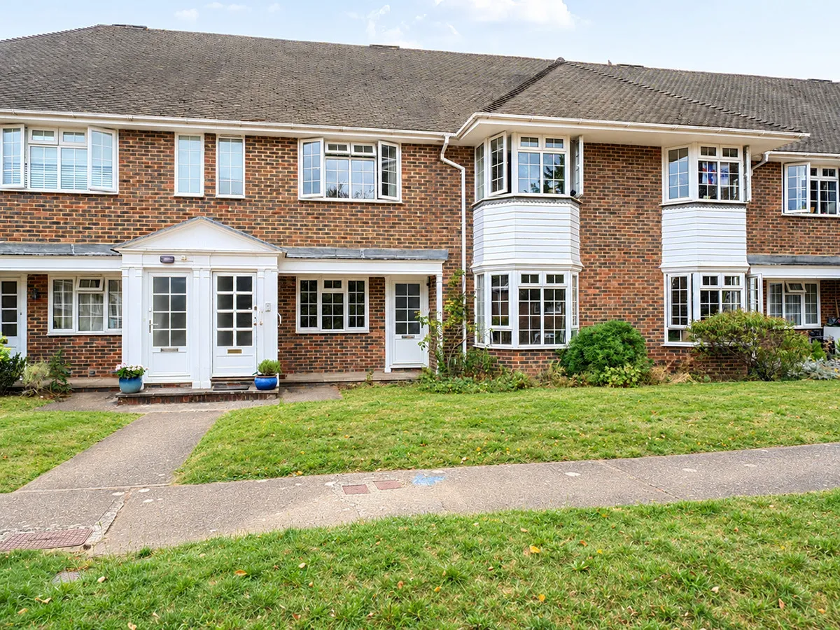 Firgrove Court, Farnham, GU9, photo 15