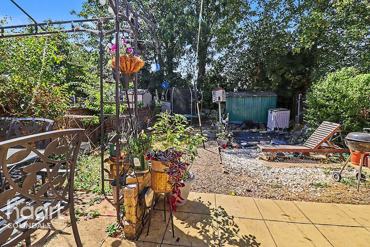 Littlefield Road, HA8, photo 6