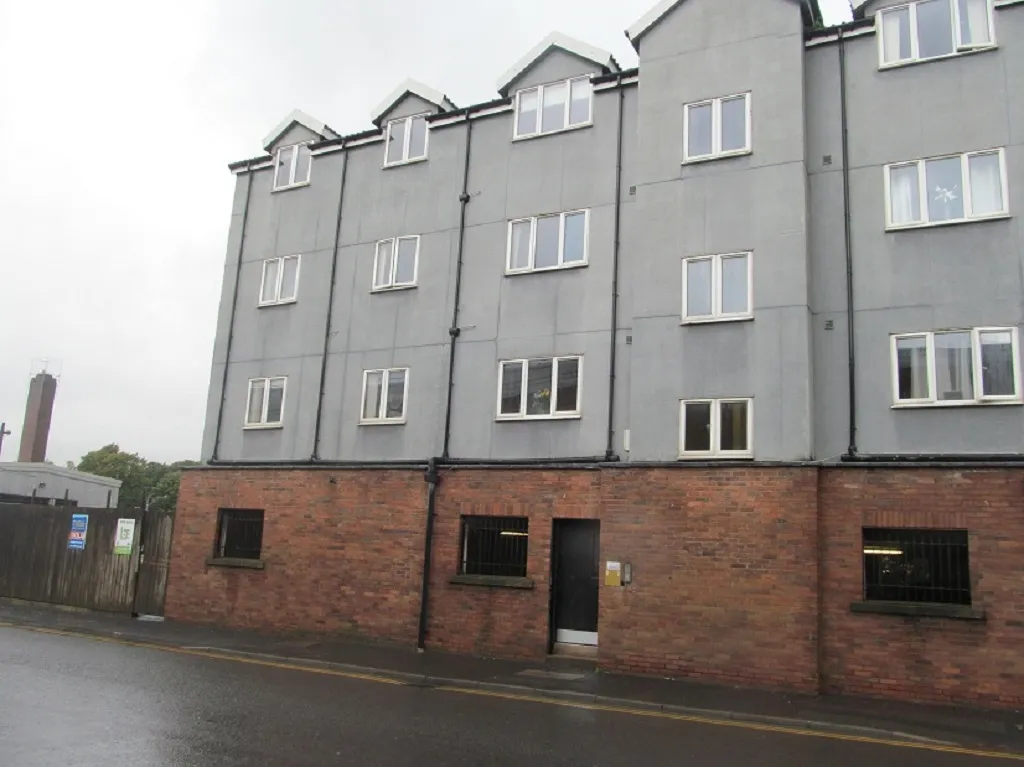3 bed flat to rent — Willowholme Road, Carlisle, CA2
