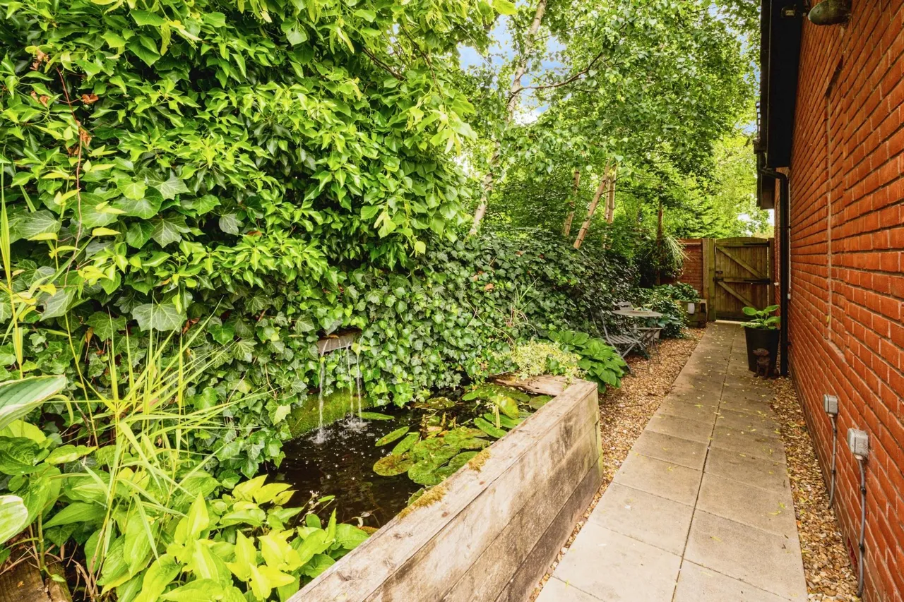 Norman Edwards Close, Birmingham, B46, photo 45