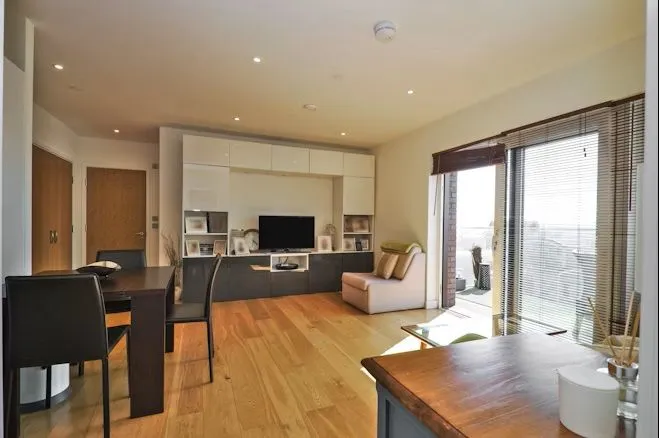 22 John Harrison Way, London, photo 5