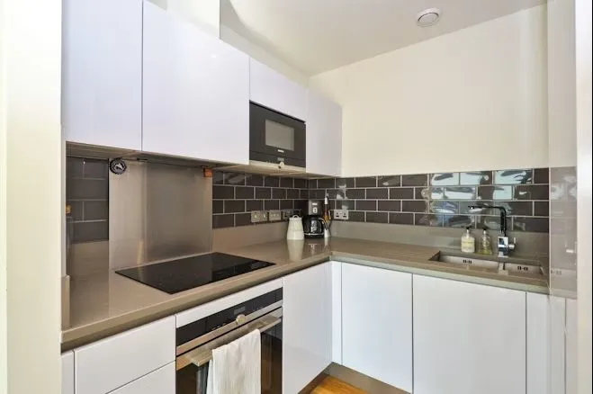 22 John Harrison Way, London, photo 9