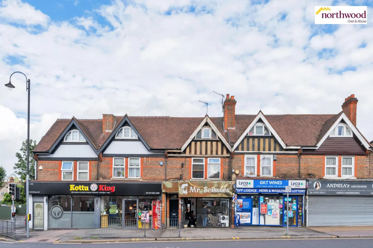 3 bed flat for sale, St Albans Road, Watford, WD24