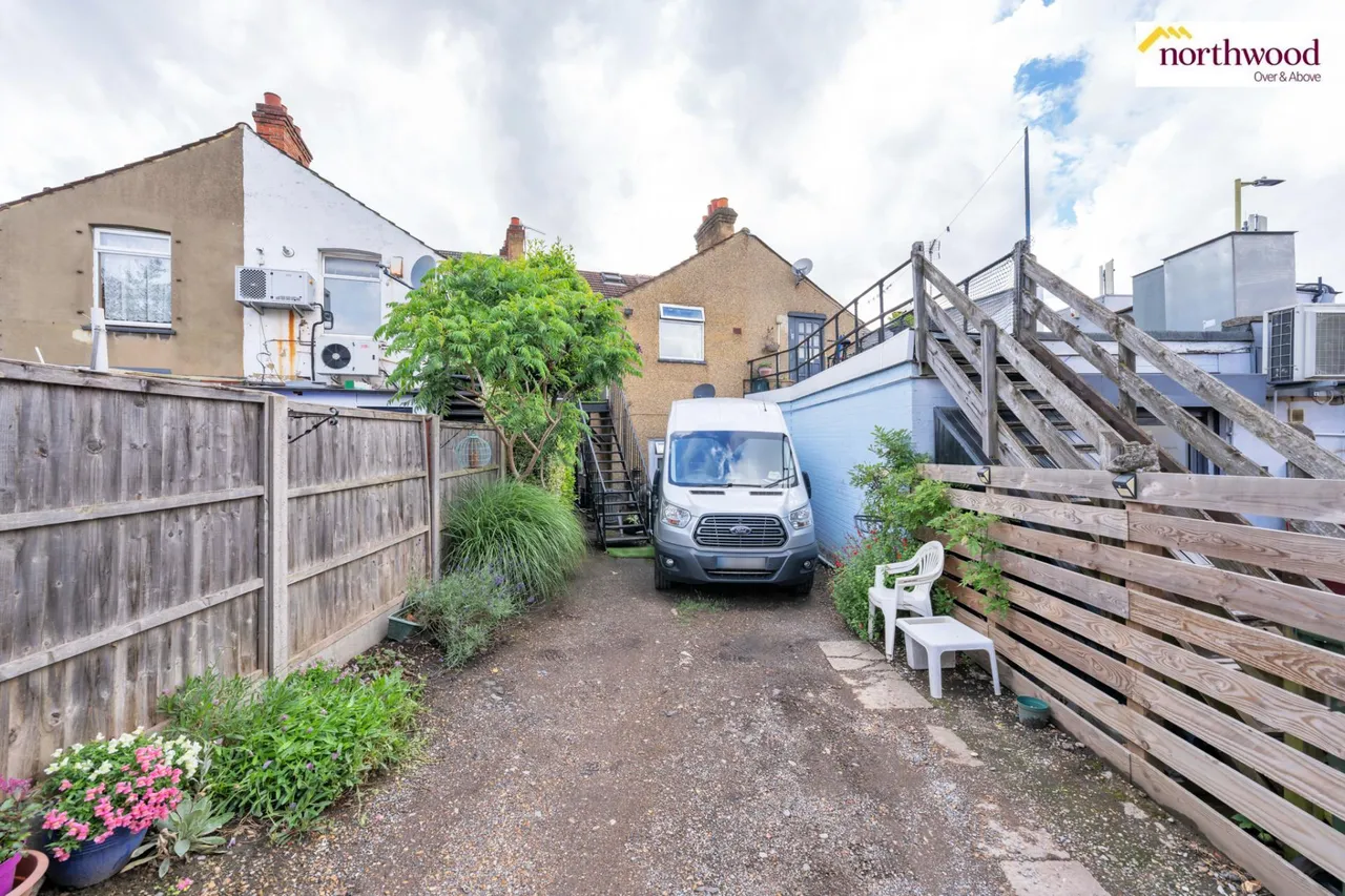 St Albans Road, Watford, WD24, photo 3